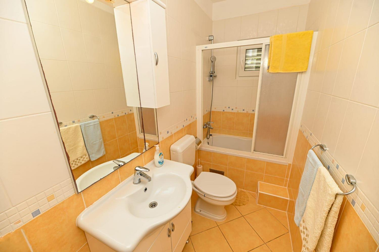 Bathroom 3, Apartments Vlado, Trogir
