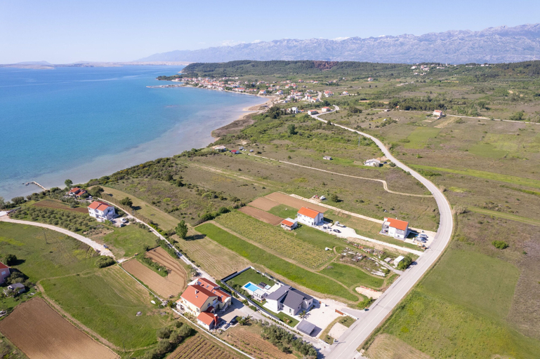 Others 2, Villa Mareta, Ražanac