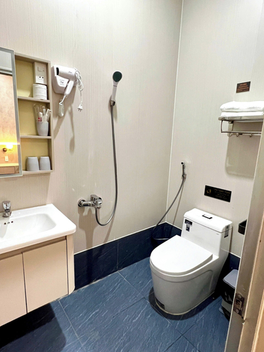 Bathroom 5, Hung Phat Hotel 2 - Garden, Thủ Dầu Một
