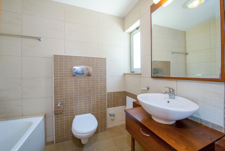 Bathroom 4, Bella Pais Hotel, Crete