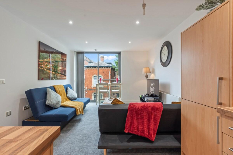 Others 5, Heart of City Apartment with Secure Parking, Birmingham
