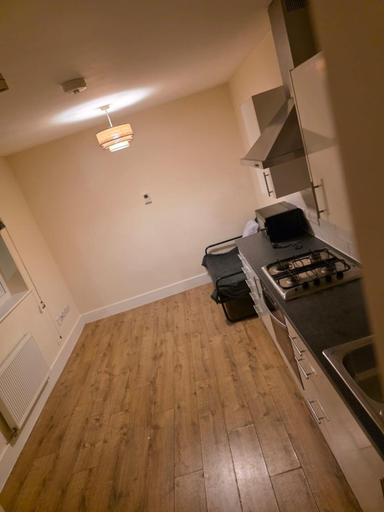 Others 4, Stunning Apartment Luton Town Centre, Luton