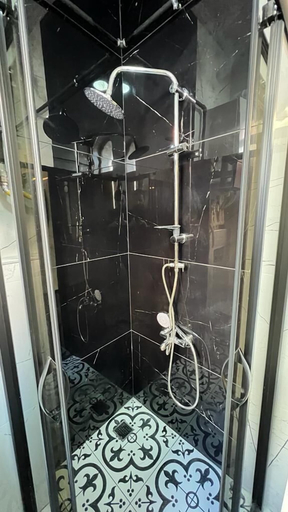 Bathroom 4, Mar Suite, Fatih