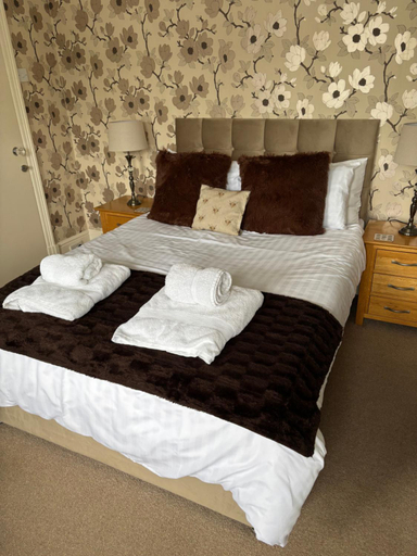 Bedroom 3, Hazeldene Guest House, Ceredigion