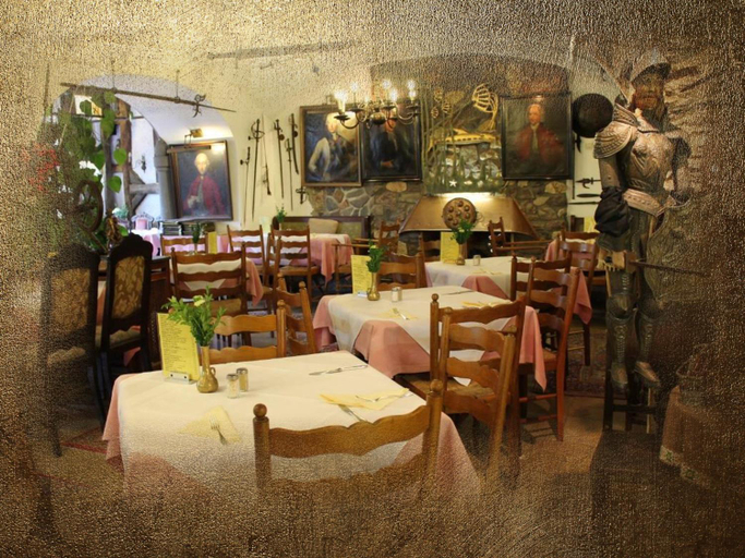 Food & Drinks 5, Burg-Hotel & Hostel Cochem, Cochem-Zell