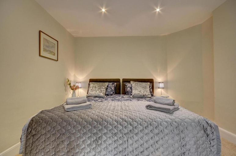 Bedroom 2, England Villa 1290, Devon