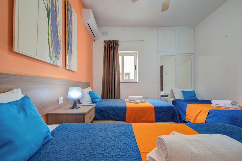 Interior 2, Tranquil Cityscape 3 Bedroom Apartments