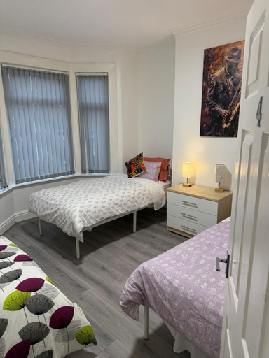 Bedroom 3, Anfield Apartments - Ince House, Sefton