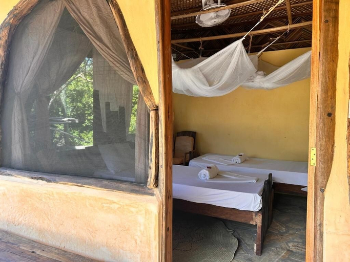 Room 3, Kwa Simba Lodge, Pangani