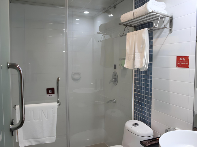 Bathroom, Jun Hotel Guizhou Guiyang Yunyan District Yunyan Square, Guiyang