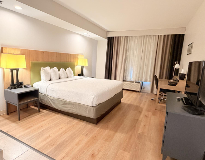 Bedroom, Radiant Inn & Suites, Rutherford