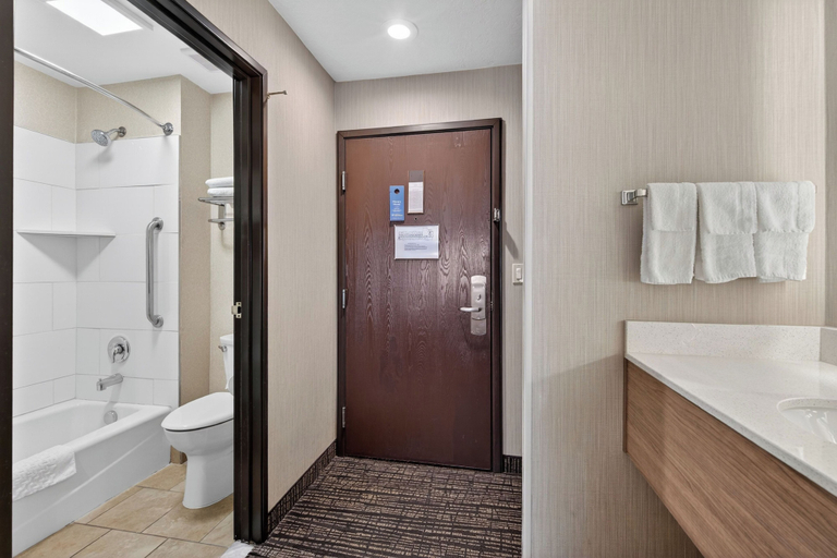 Bathroom 5, Best Western Timpanogos Inn, Utah