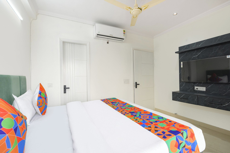 Room 5, Via Lochav Residency, Delhi
