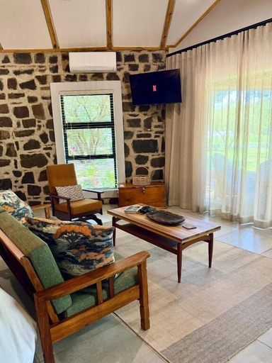 Living area 3, Mizpah Lodge, Mangaung