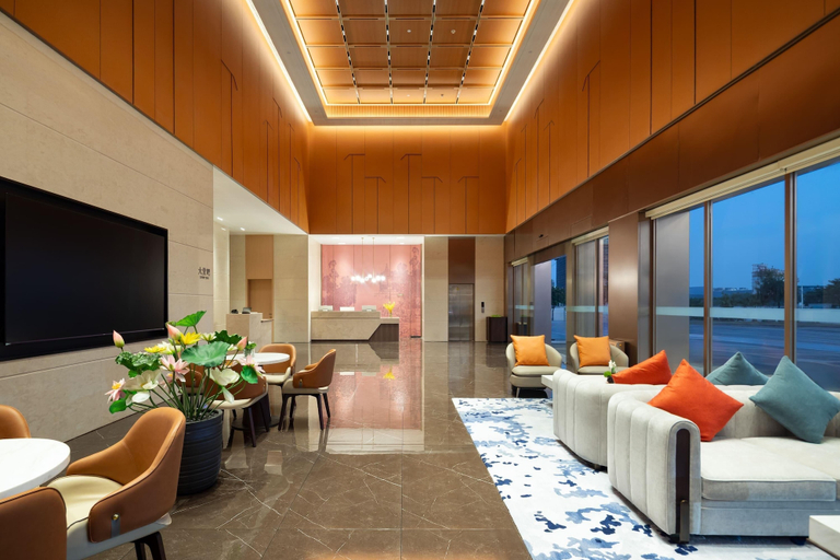 Lobby 5, Ramada by Wyndham Zhaoqing Dawang, Zhaoqing