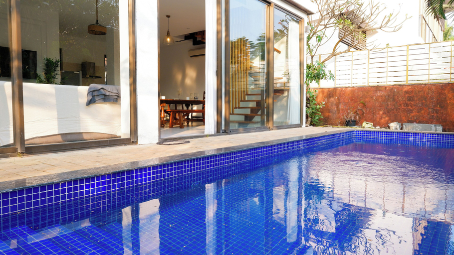 Pool 4, Sun Contemporary by Dia Homes, North Goa