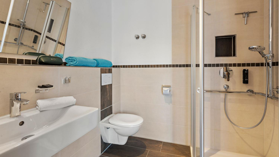 Shower 2, Hotel Bergsonne Allgau, Oberallgäu