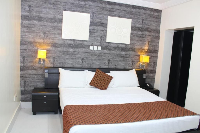 Room 3, Arusha By SPL, AbujaMun