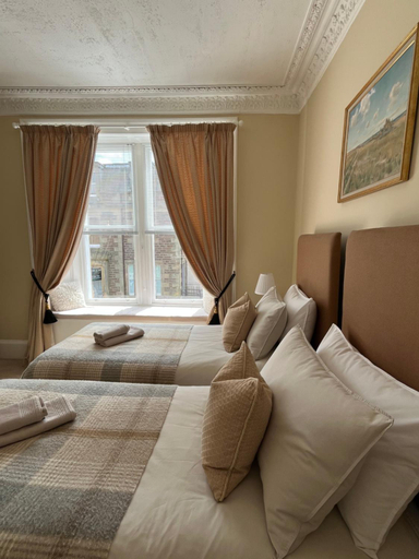 Bedroom 2, Acorn House Callander, Stirling