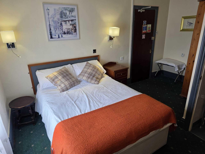 Bedroom 2, The Linden Tree, Gloucestershire