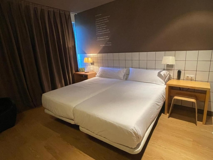 Room 2, B&B HOTEL Miranda de Ebro, Álava