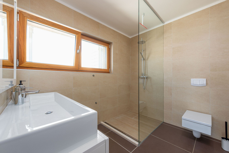 Bathroom 2, Villa Lantana, Zadar