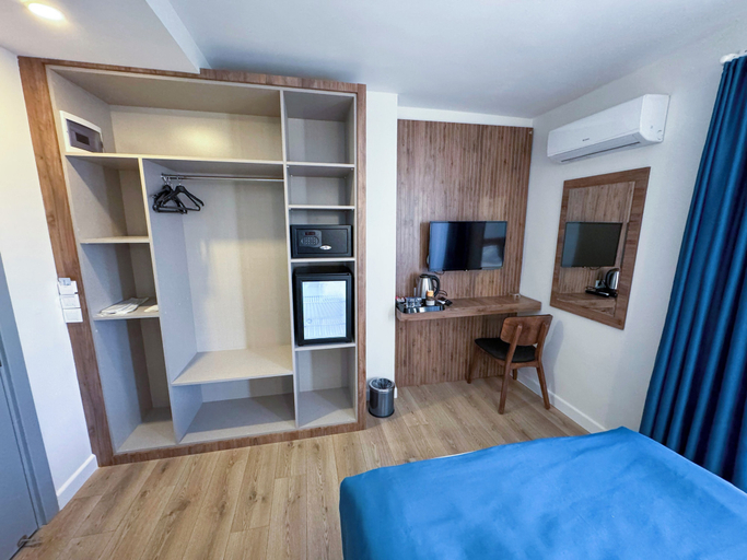 Bedroom 3, Premier Inn City, Antalya