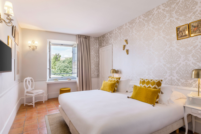 Bedroom 4, Chateau de Mazan - Handwritten Collection, Vaucluse
