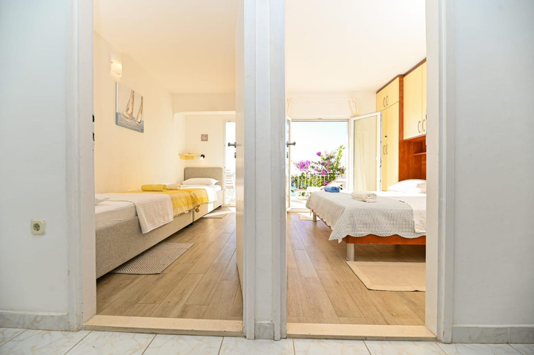 Bedroom 2, Apartments Vlado, Trogir