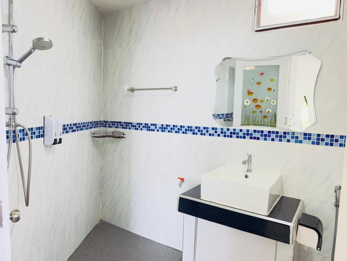 Bathroom 4, Oasis phamee, Mae Sai