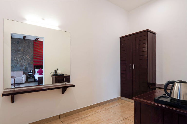 Living area 4, Baris resort Corbett, Nainital