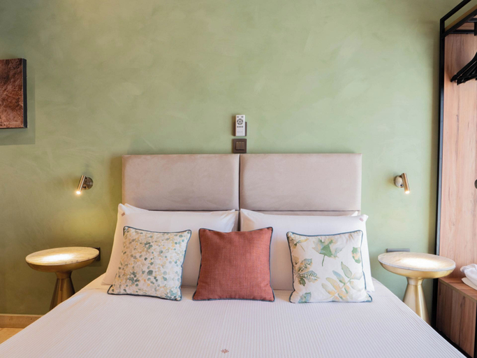Interior 2, Deluxe Room With Balcony