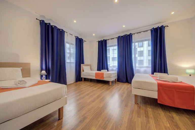 Room 2, Charming Sliema Apartment Off the Ferries Seafront