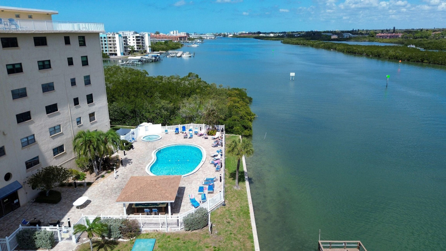 Exterior & Views 2, Bayshore Yacht & Tennis 216, Pinellas