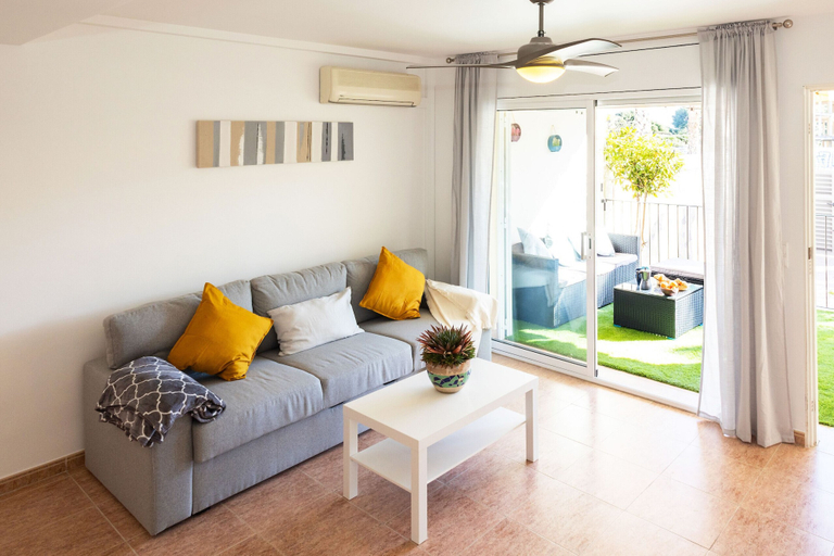 Living room 3, Golden Coast Retreat by Fidalsa, Barcelona