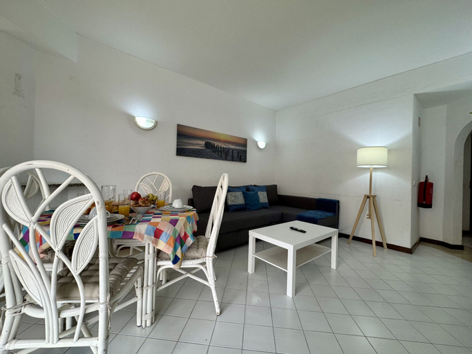 Dining, Vilamoura Central Beach 2 by Homing, Loulé