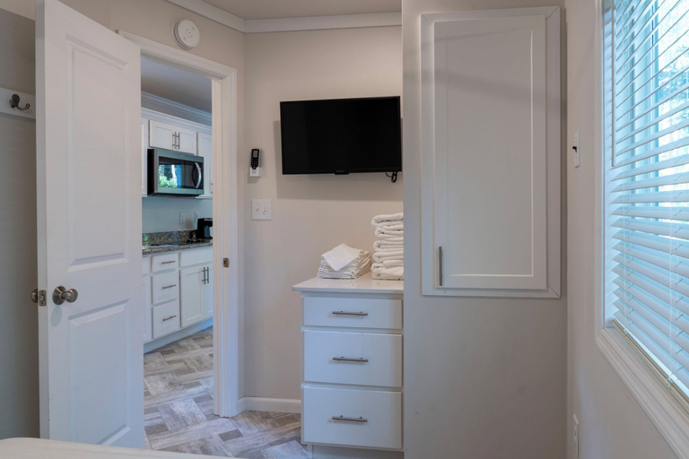 Room 4, HTR Adirondacks, Herkimer