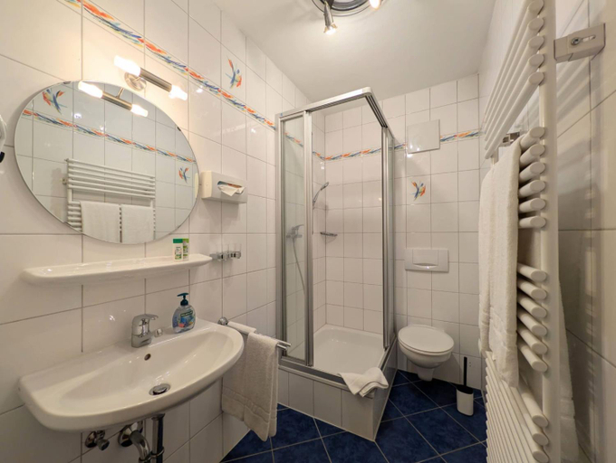Bathroom 5, Hotel Forsthaus Oberau, Garmisch-Partenkirchen