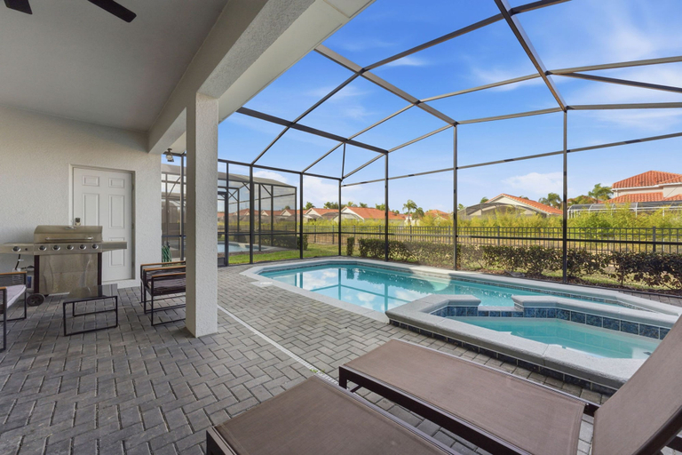 Room 2, Stylish 6BR Home With Themed Rooms and Pool, Polk