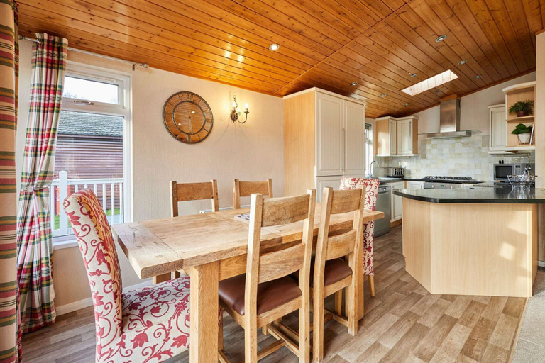 Room 3, Host Stay Crystal Lodge, North Yorkshire