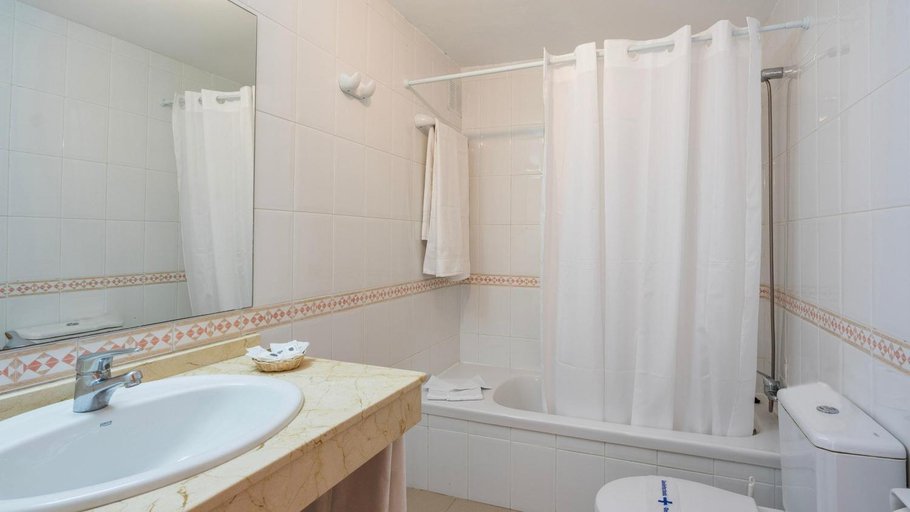 Bathroom 3, BLUE SEA COSTA TEGUISE GARDENS, Las Palmas