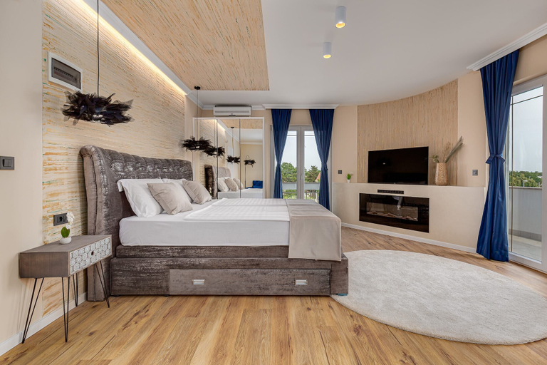 Room 2, Villa Lea, Nin
