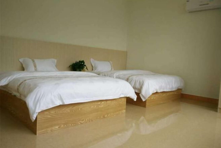 Bedroom 2, Huangyao Xinyi Inn, Hezhou