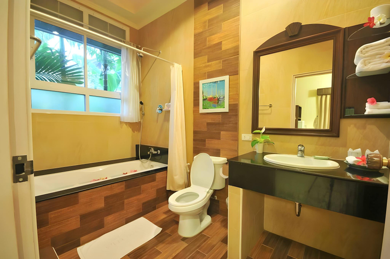 Bathroom 4, Villa Wanida Garden Resort, Pattaya