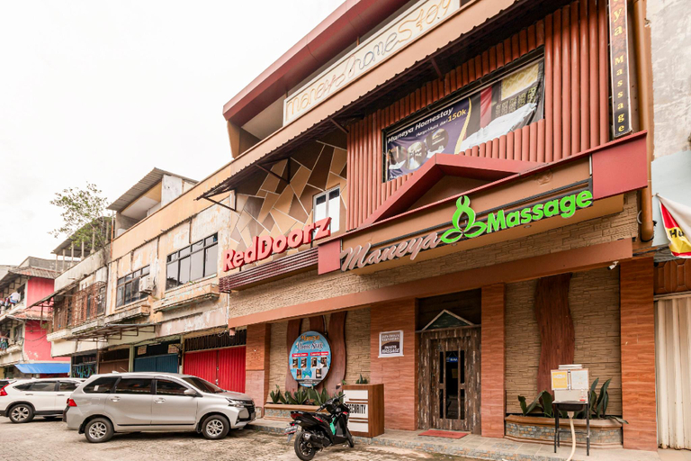 Exterior & Views 1, RedDoorz Plus near Nagoya Hill Batam 6, Batam