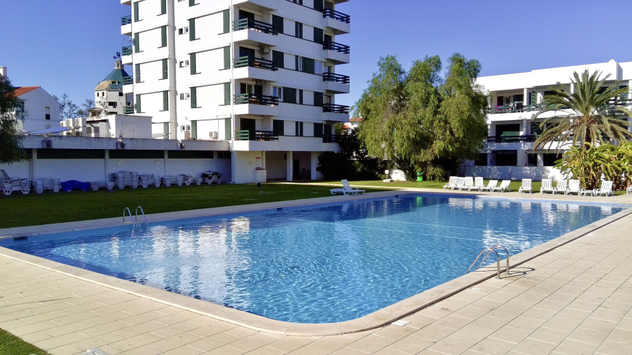 Pool 5, Vilamoura Downtown by Homing, Loulé