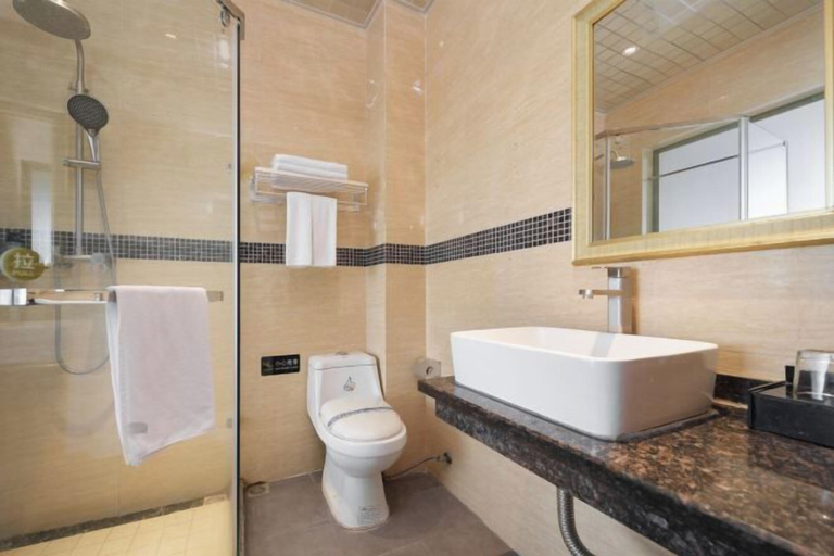 Bathroom 3, Huayi Four Seasons Hotel, Guangzhou