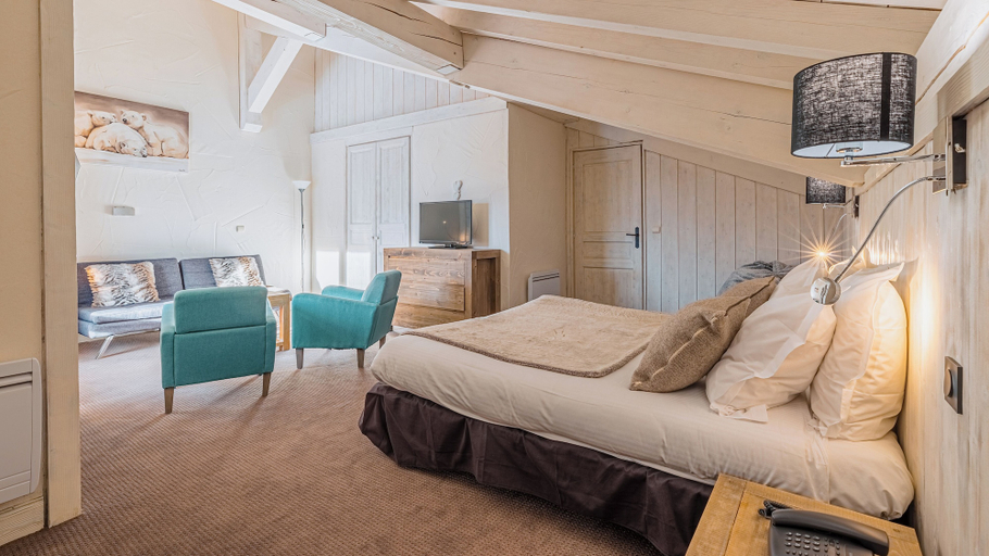 Bedroom 3, Hôtel Le Carlina by Les Etincelles, Savoie