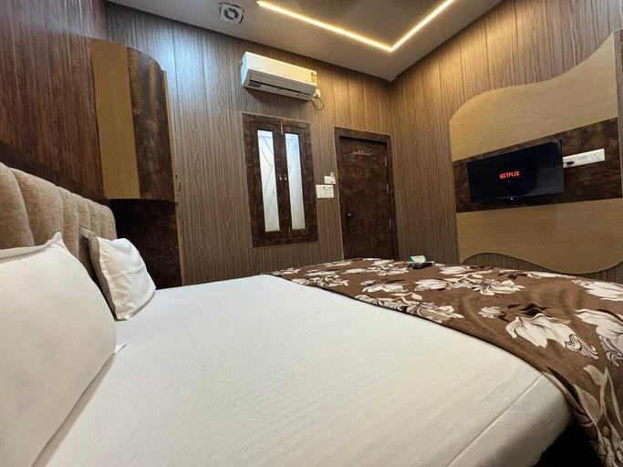 Bedroom 4, Hotel Guruvayur Dham, Mathura