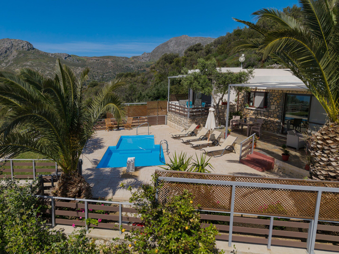 Exterior 3, Souda Bay Cottage, Crete